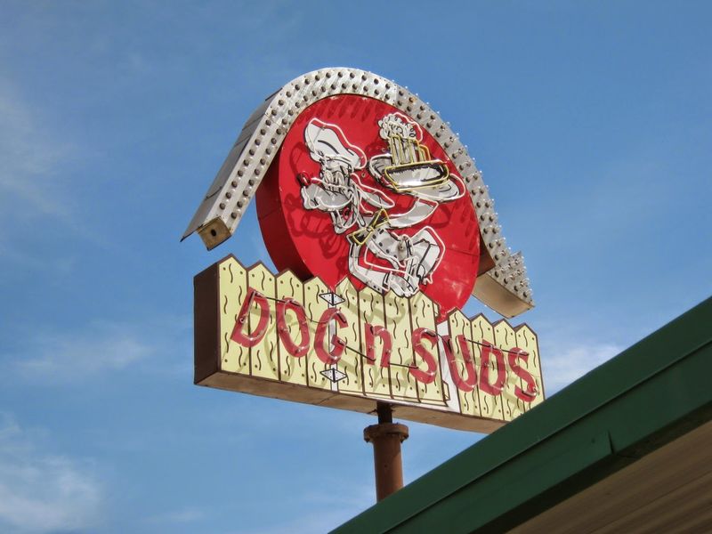 Dog n Suds – Elyria