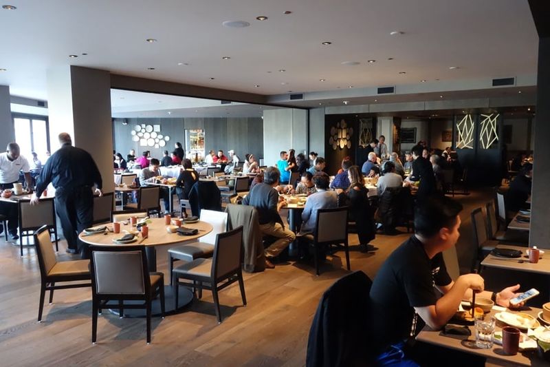 Harborview Restaurant & Bar