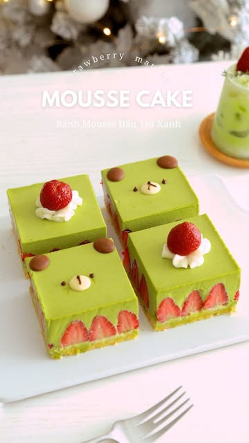 Matcha Strawberry Mousse Cake