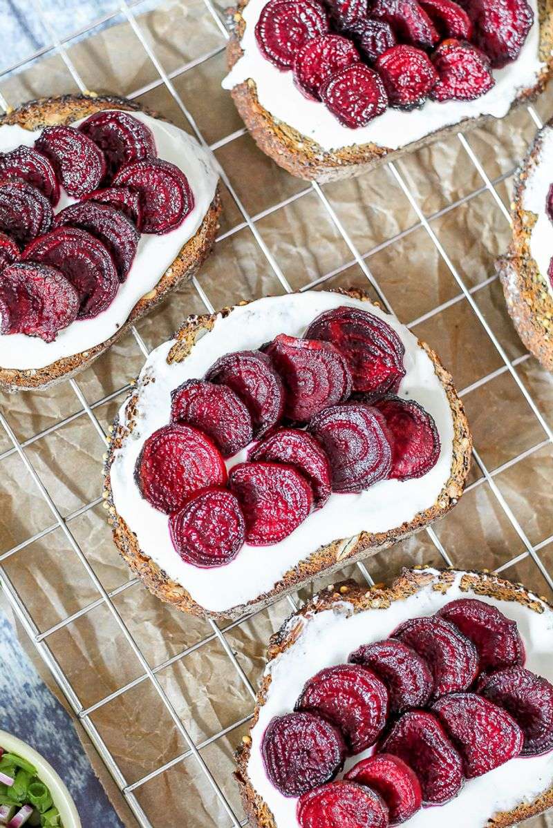 Roasted Beet And Goat Cheese Crostini