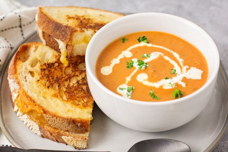 Grilled Cheese and Tomato Soup (California)