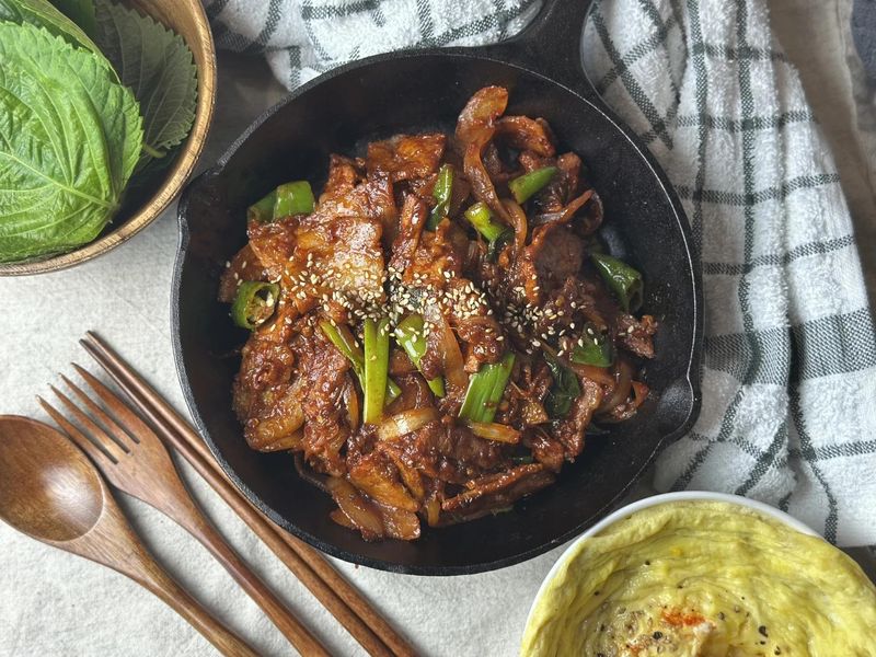 Spicy pork (jeyuk style)