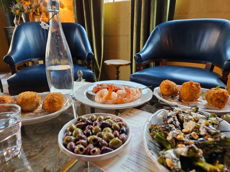 Maryland: Velleggia's Italian Restaurant - Crab Ravioli