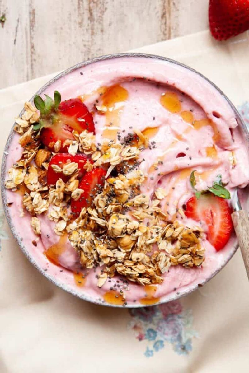 Strawberry Oat Breakfast Fuel