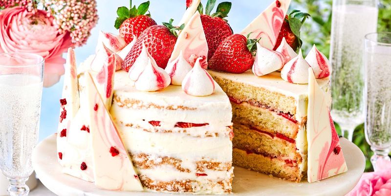 Strawberry Jam Kiss Cake