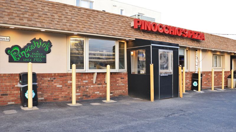 Pinocchio's (Media)