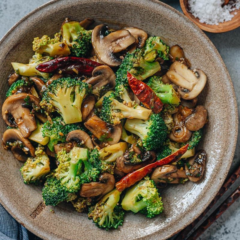 Broccoli And Mushroom Stir-Fry