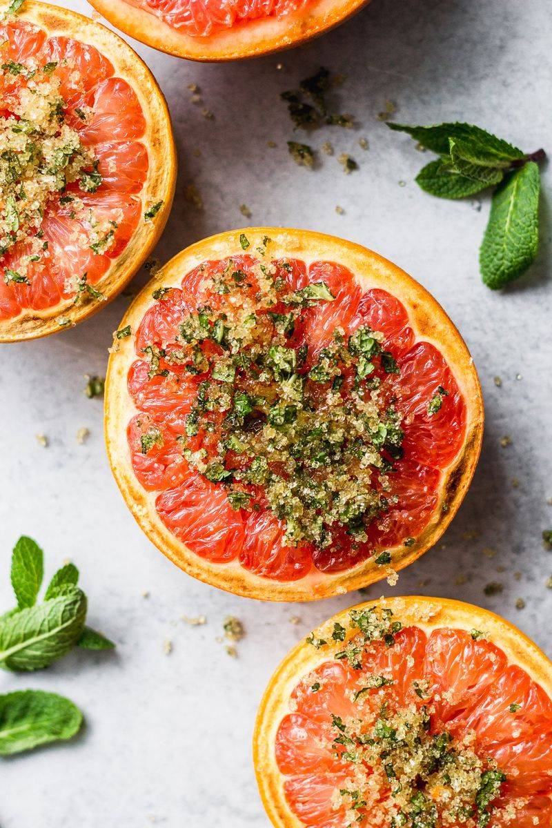 Grapefruit with sugar