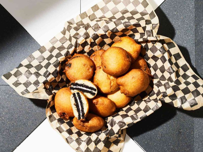 Deep-fried desserts