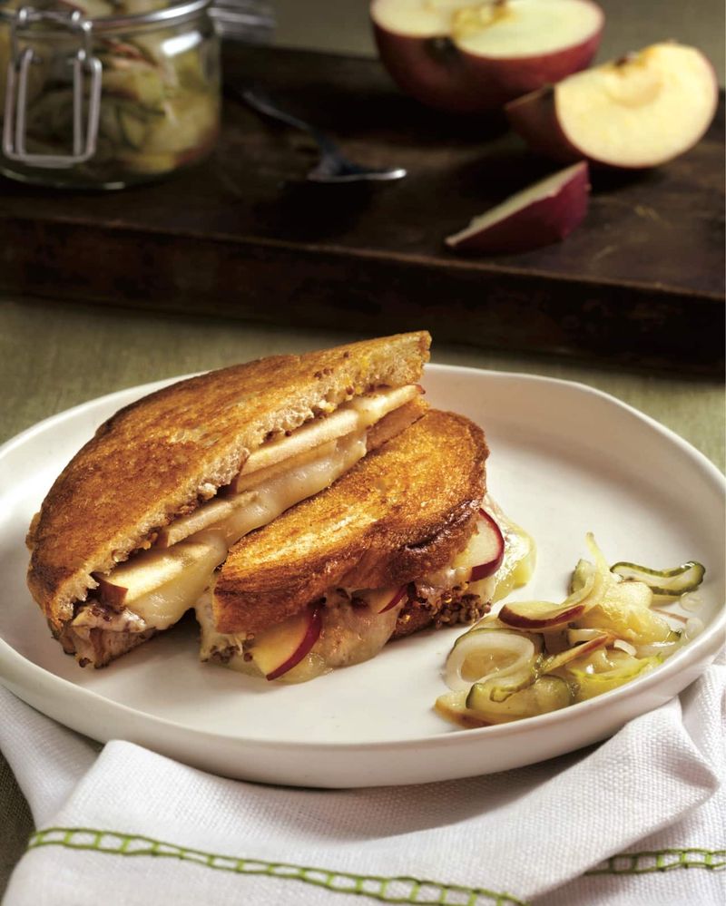 Ham and Apple Grilled Cheese