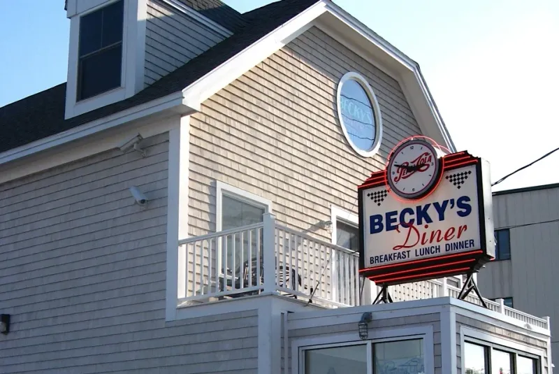 Maine’s Diners, Drive-Ins & Dives Star