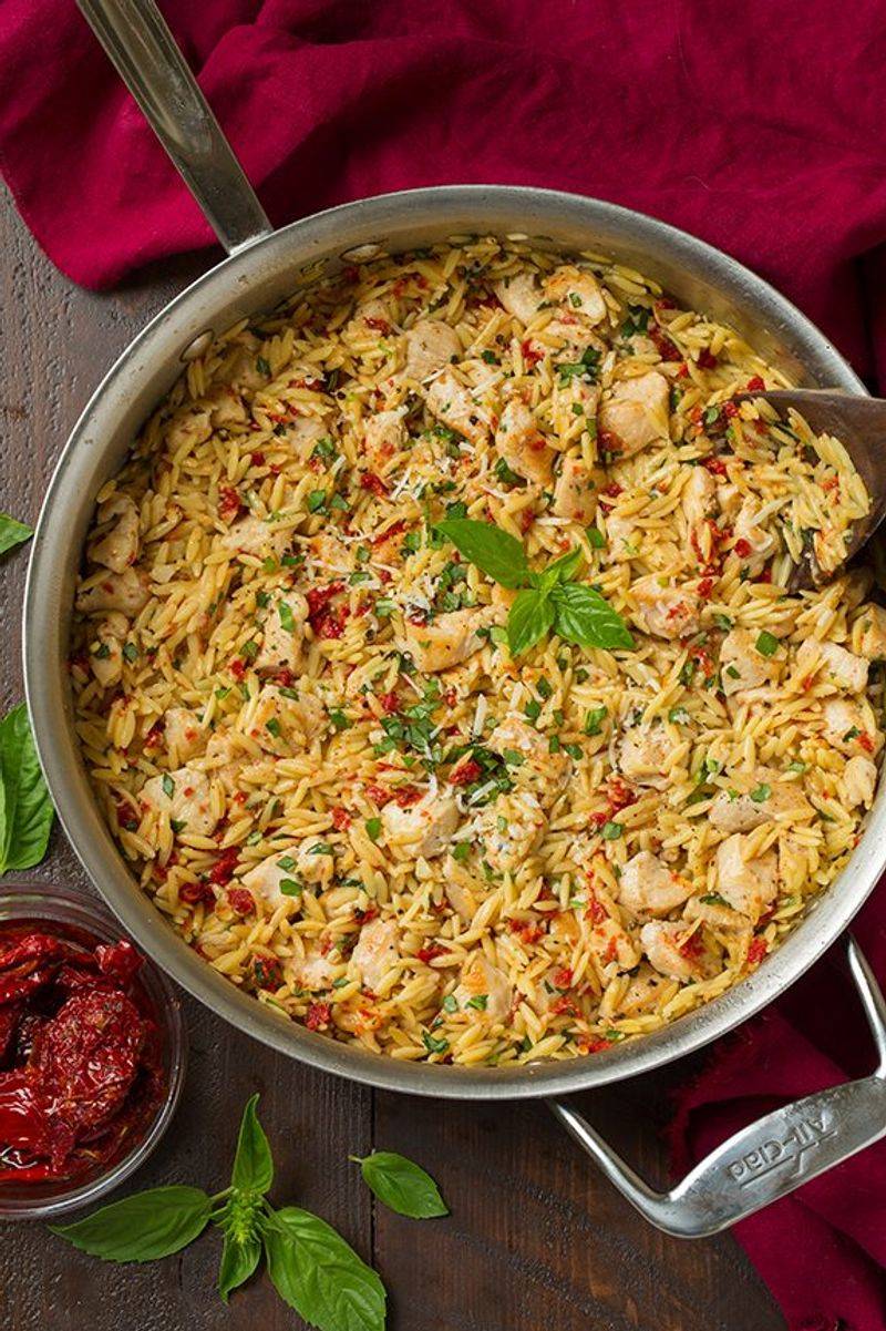 Chicken and Orzo with Sun-Dried Tomatoes
