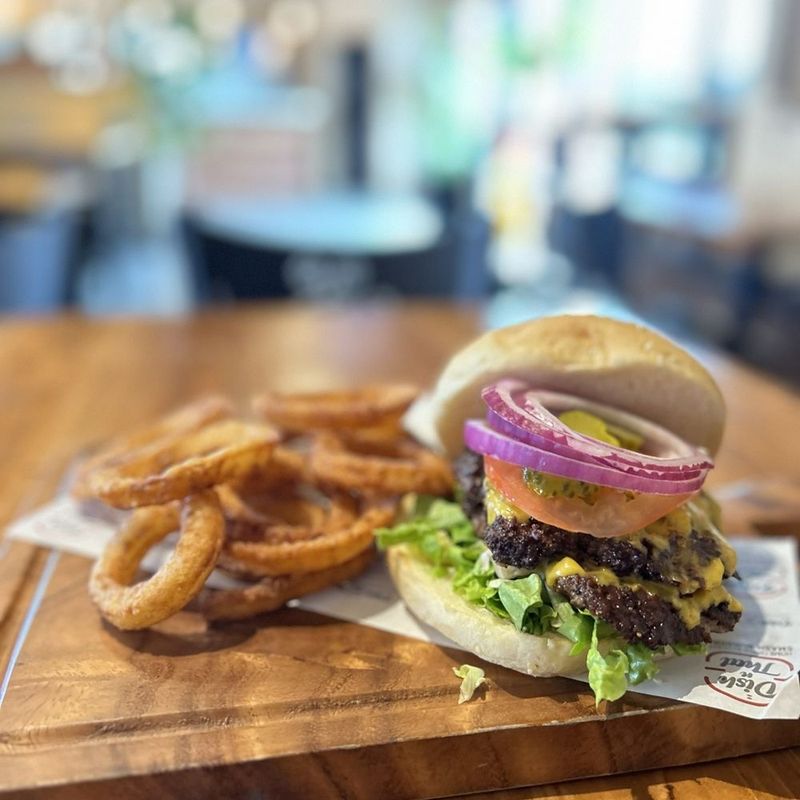 Guam - King’s Chamorro Burger