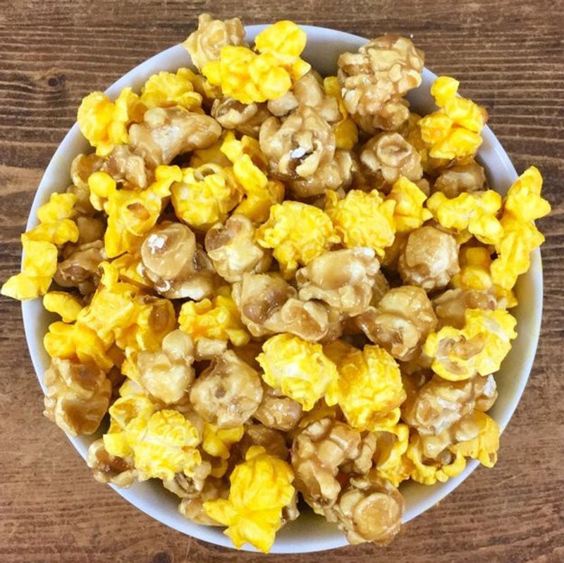 Chicago-Style Caramel & Cheese Popcorn Mix