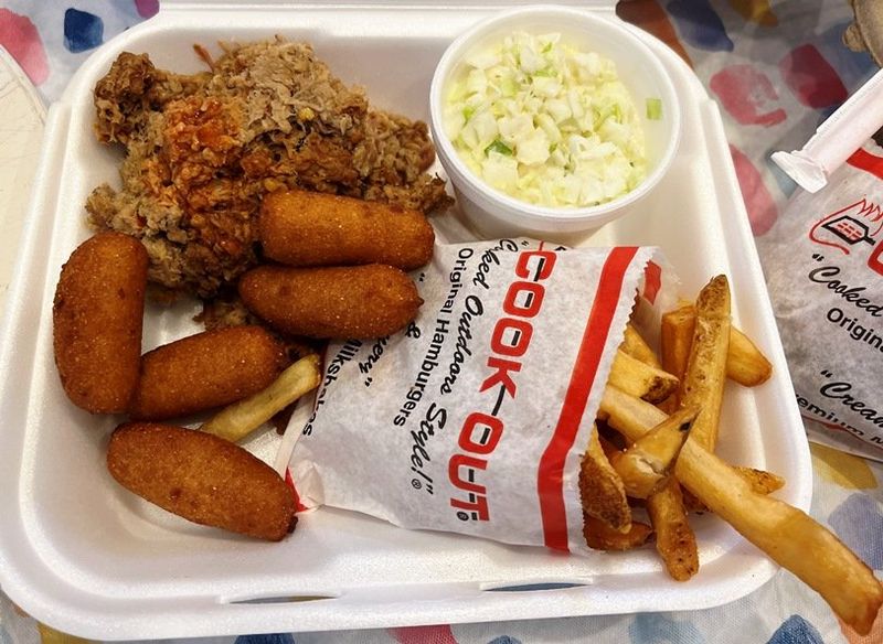 North Carolina - Cook Out Tray with Cajun Chicken Sandwich