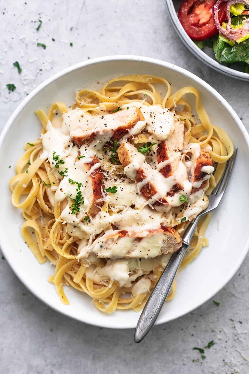 Copycat Chicken Alfredo
