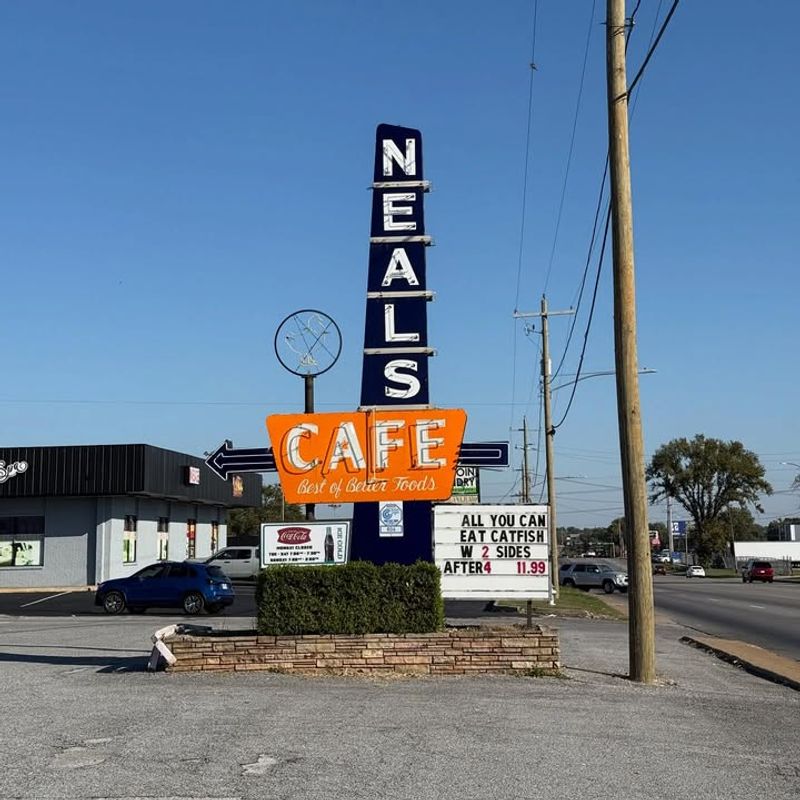 Neal's Café (Arkansas)