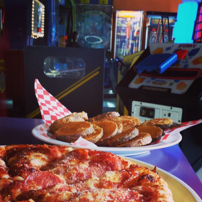 Shakey's Pizza (select buffets)