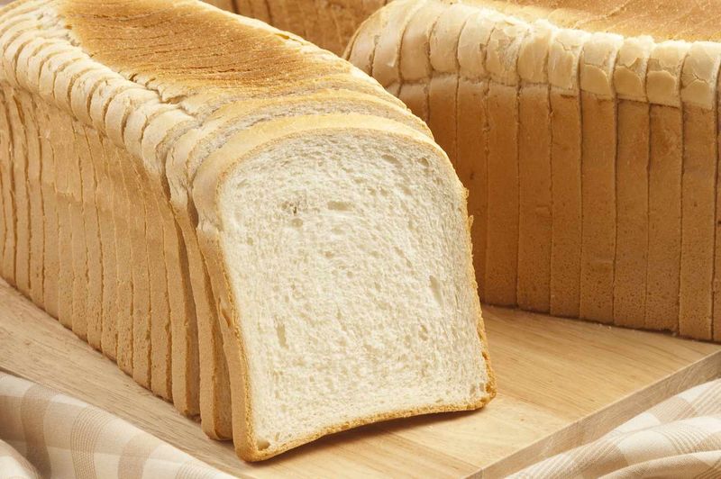 White Sandwich Bread (Refined Flour)
