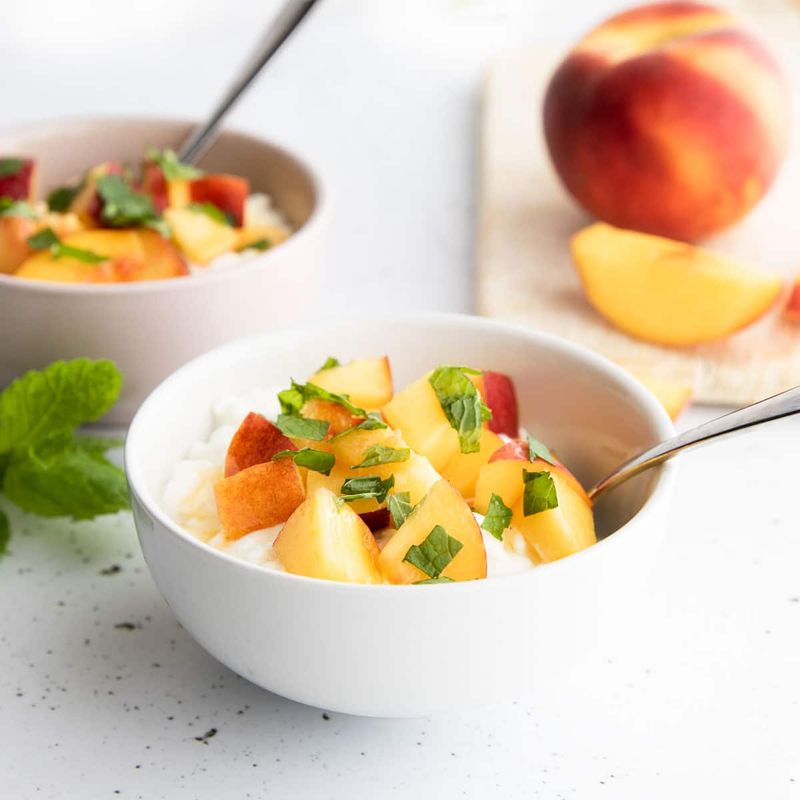 Cottage cheese with fruit