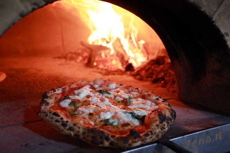 Neapolitan-Inspired Artisan