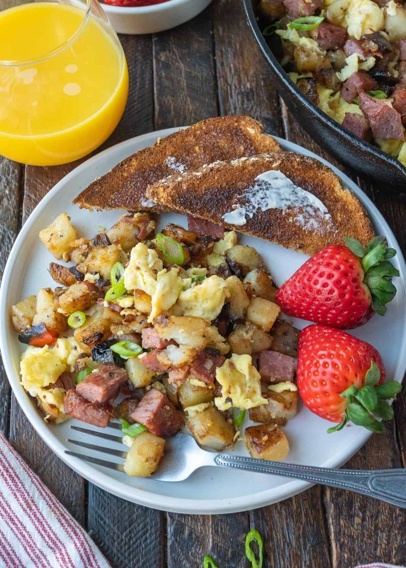 Corned Beef and Egg Scramble