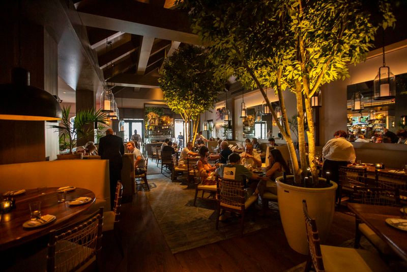 Del Mar Mediterranean: Naples' Seaside Sensation