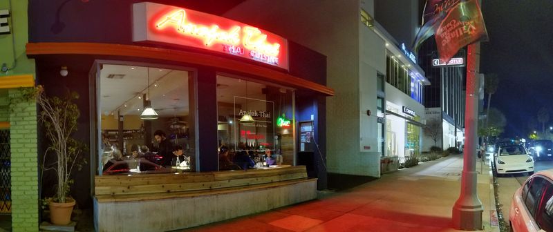 Anajak Thai — Sherman Oaks