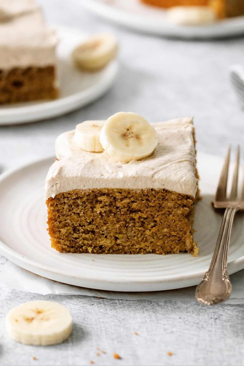 Banana cake with cream cheese frosting