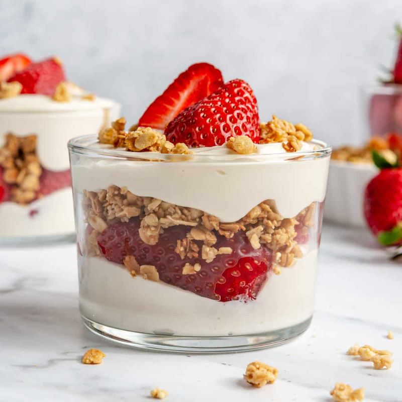 Strawberry parfait with Greek yogurt