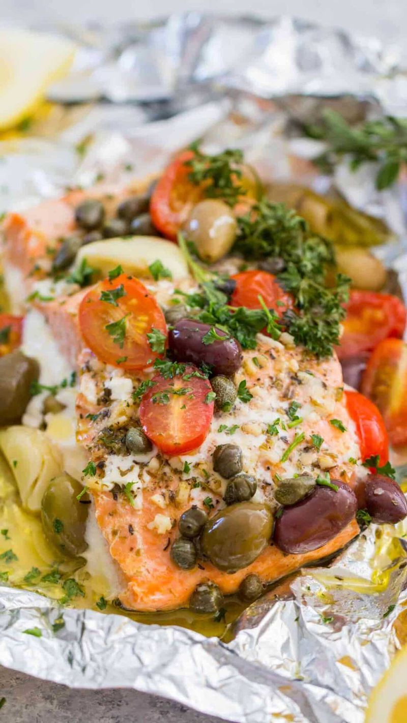 Mediterranean Baked Salmon Packets