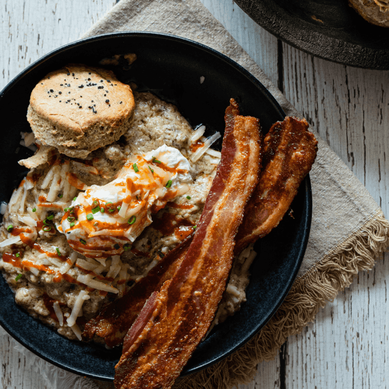 Hot sauce and toppings