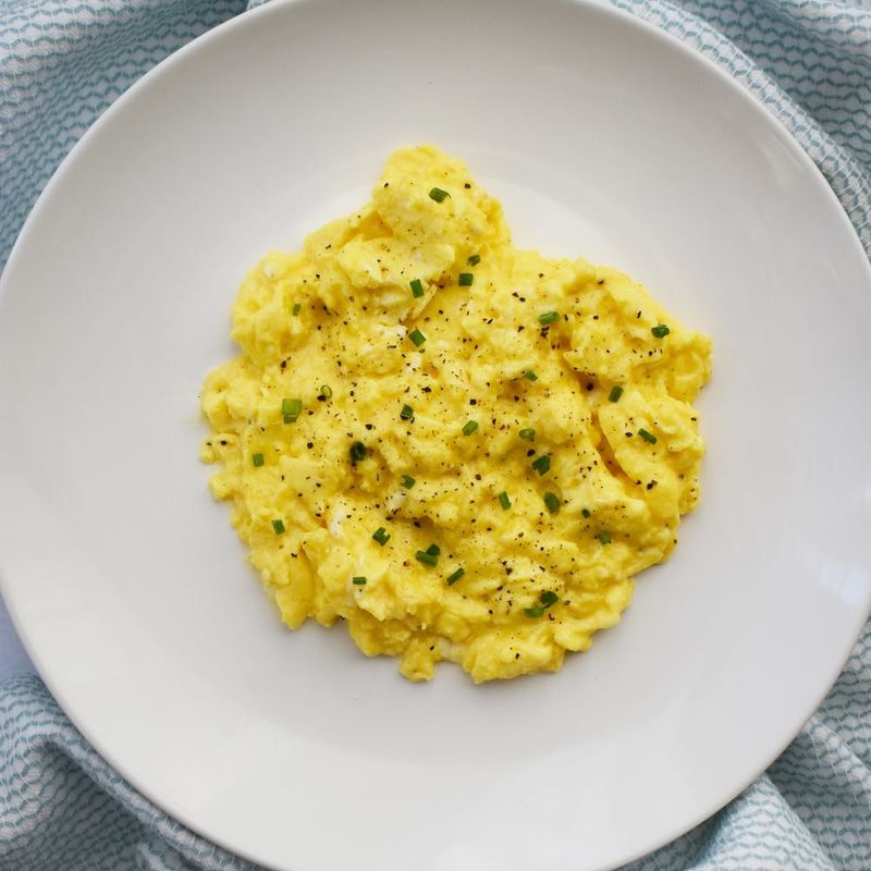 Scrambled eggs (soft, not dry)