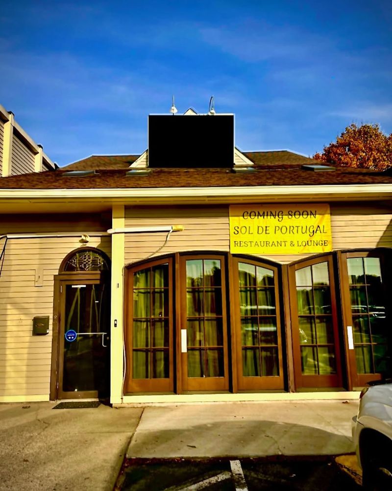Sol De Portugal: Sunshine-Filled Flavors in West Warwick