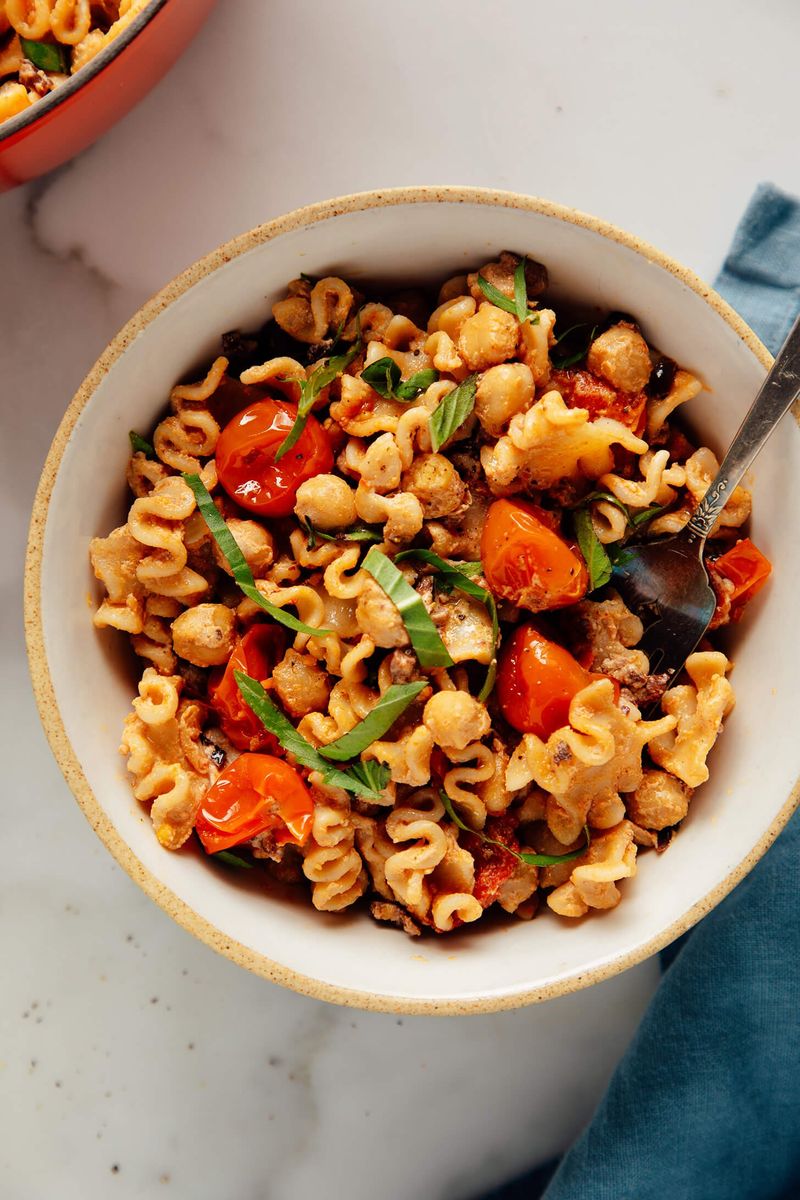 Tomato Basil Chickpea Pasta