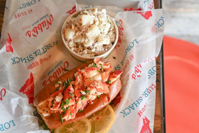 JR’s Lobster - South Portland, Maine