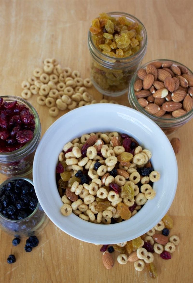 Cheerios Snack Mix
