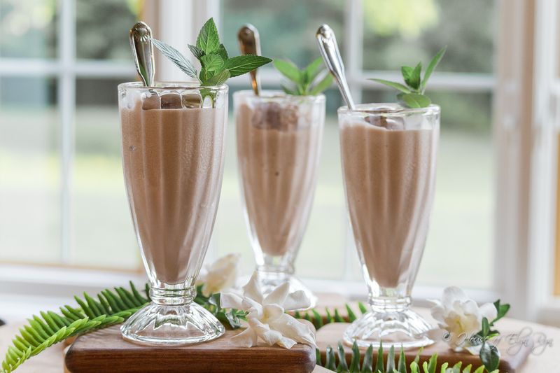 Chocolate Hazelnut Frosty Coupe