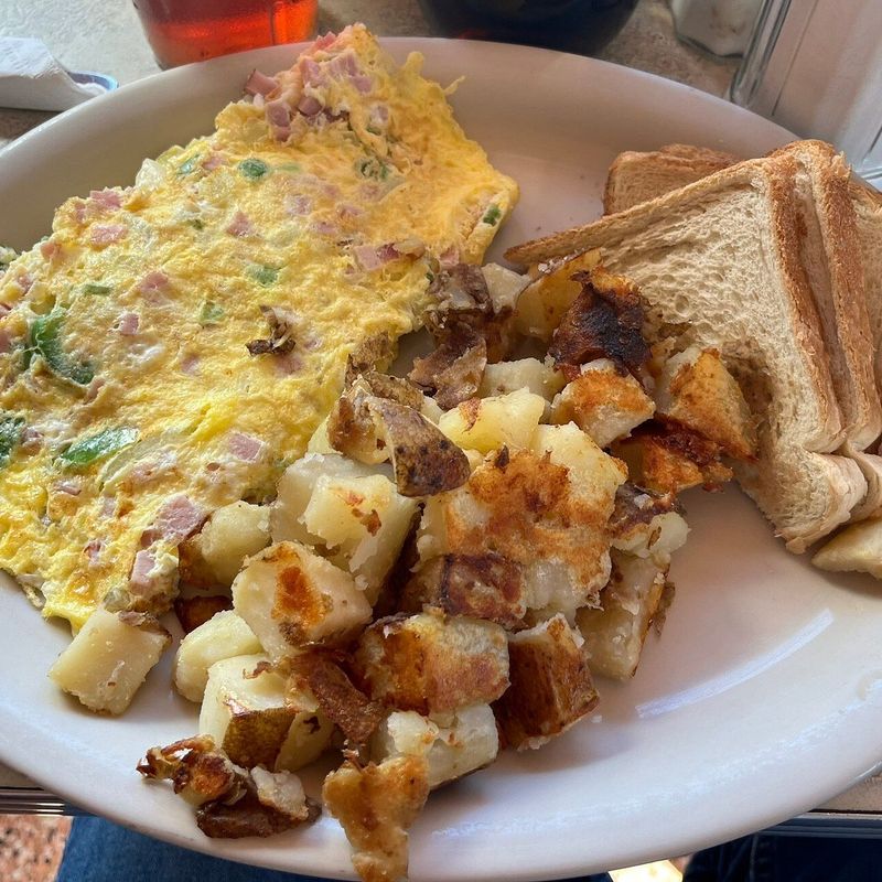 Legendary Omelets Worth the Drive