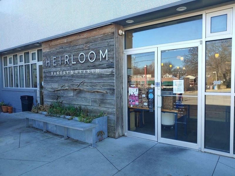Heirloom Cafe