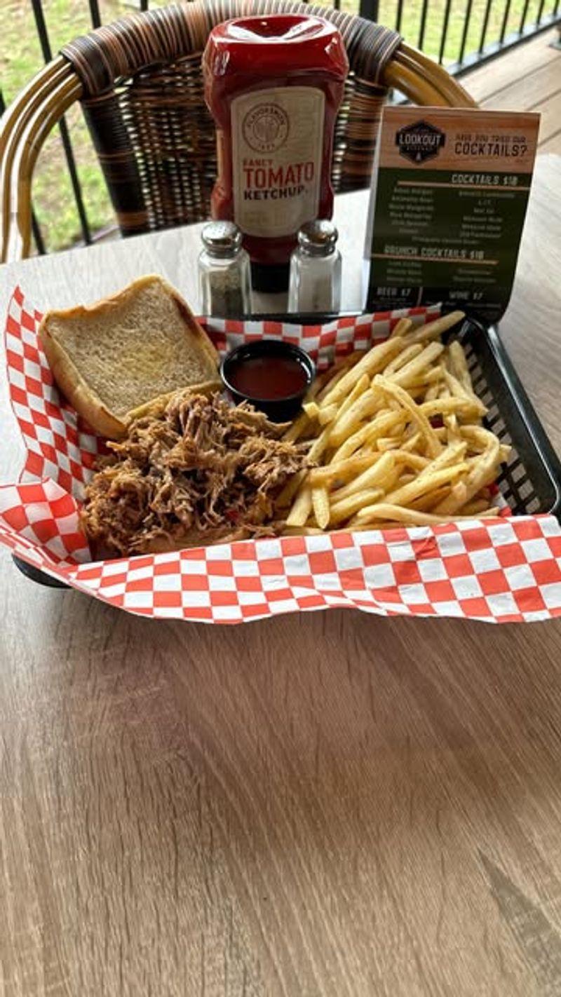 Lookout Kitchen at Robber’s Cave — Wilburton