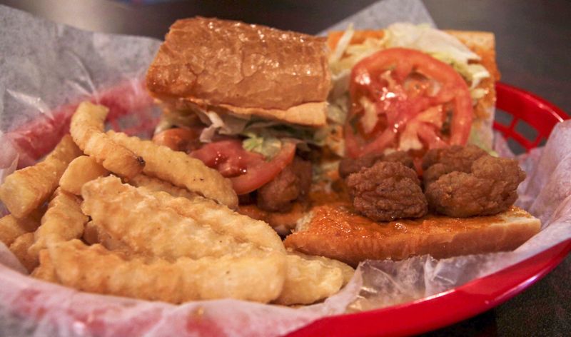 Po' Monkey's Sandwich Shop (Mississippi)