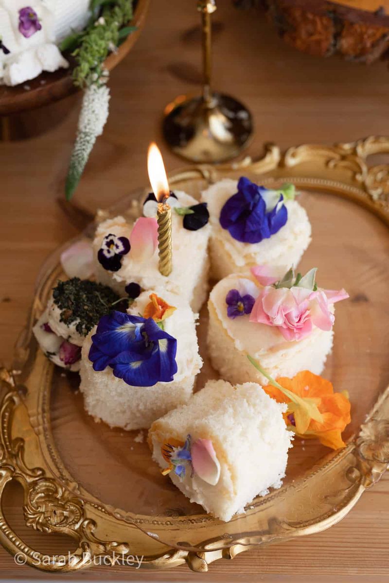 Edible Flower Accent