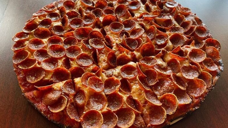 Columbus-Style Thin Crust Pizza