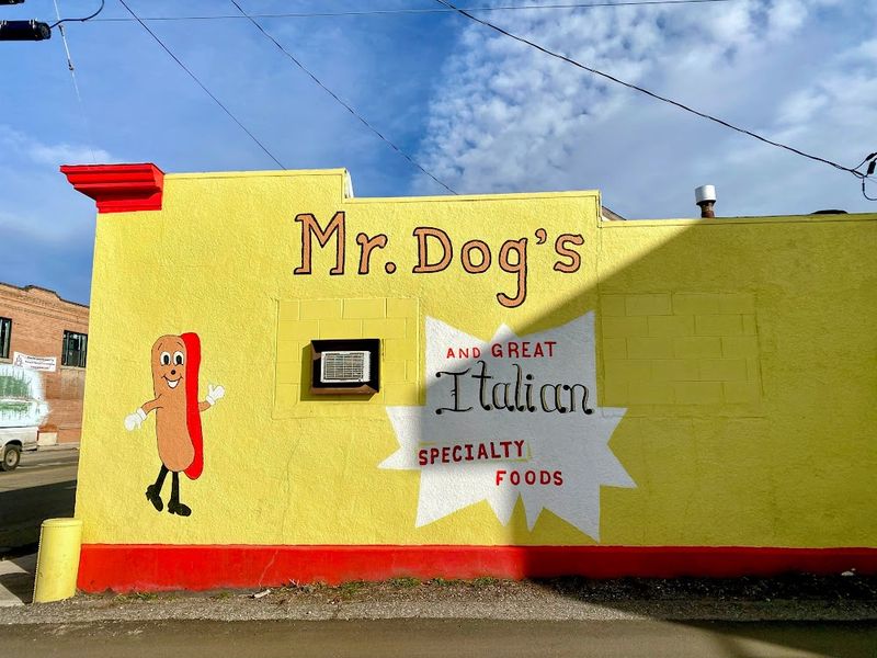 Mr. Hot Dogs (Montana)