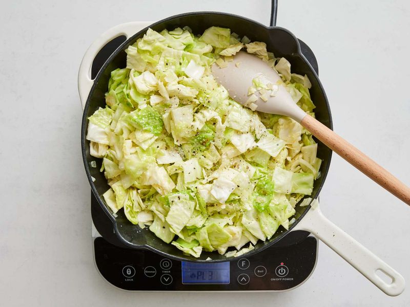 Cabbage and noodles as a main meal