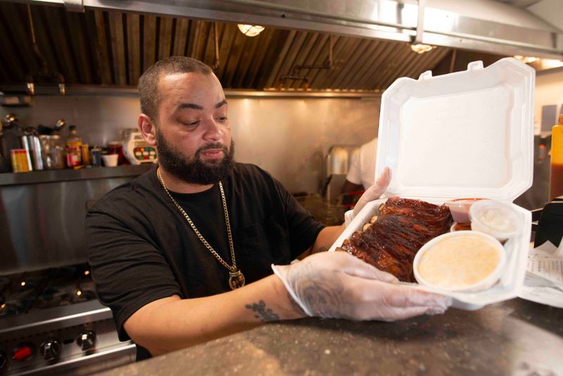 J Rocks Smoke House