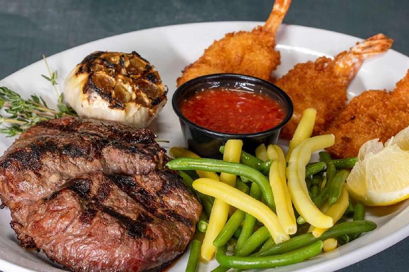 South Dakota – Colonial House Restaurant & Bar, Rapid City