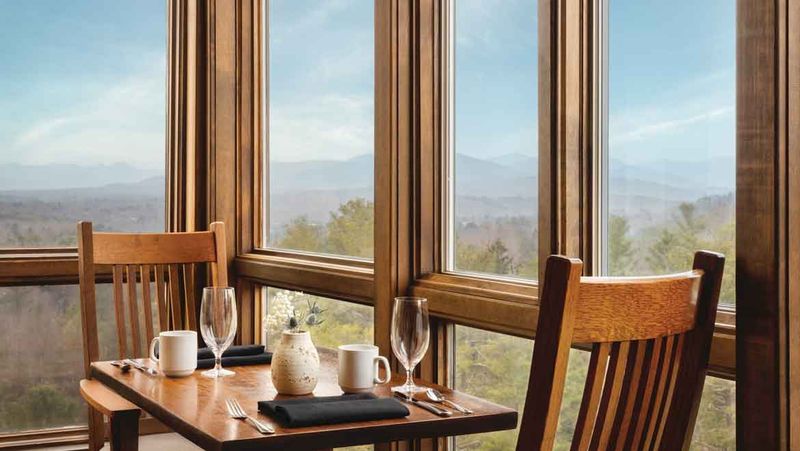 Sunrise Switchback Café