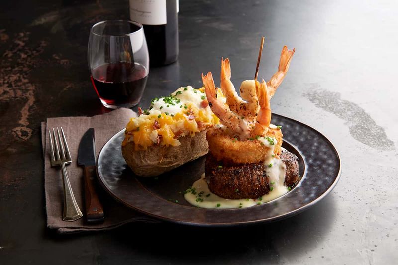 Claim Jumper Restaurants